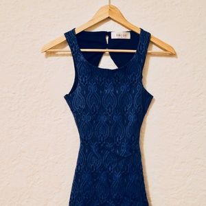 BACIO Short Blue Open Back Dress Lace Detail NWOT